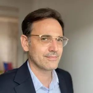 Vincent Coudrin Cloud Transformation Policy Officer Direction interministérielle du numérique (DINUM)